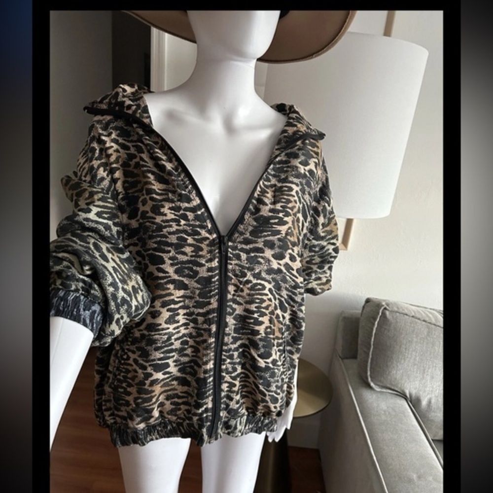 Vintage Leopard Print Oversized Silk Y2K 90’s Grunge Goth Bomber Jacket Size M